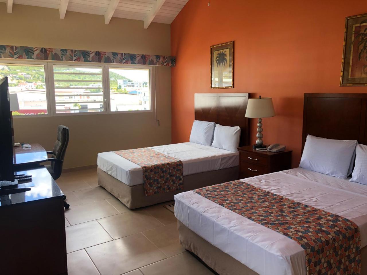Carl'S Unique Inn & Conference Facilities خليج سِمبسون المظهر الخارجي الصورة