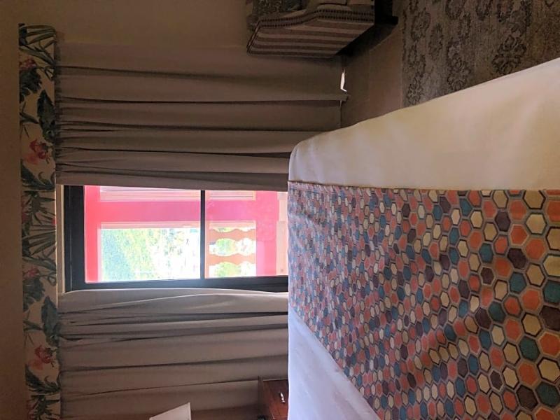 Carl'S Unique Inn & Conference Facilities خليج سِمبسون المظهر الخارجي الصورة